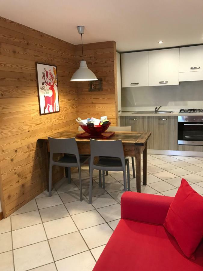 Alloggio Turistico Maison S Anselme Vda Aosta Cir 0015 外观 照片