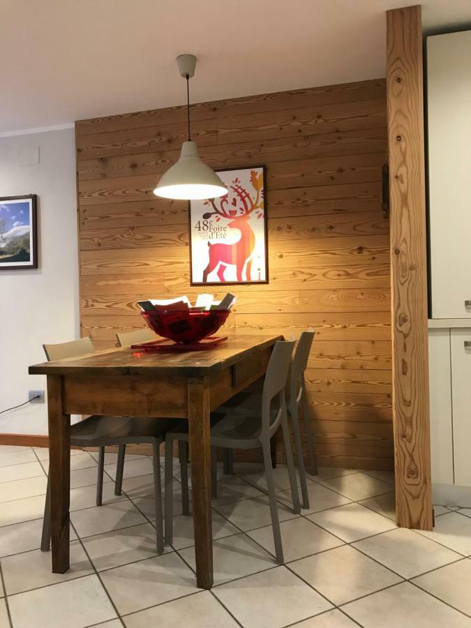 Alloggio Turistico Maison S Anselme Vda Aosta Cir 0015 外观 照片